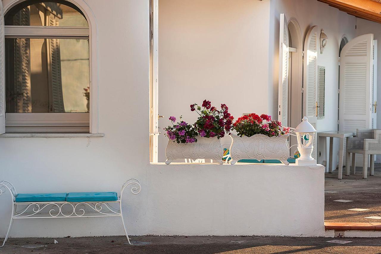 La Villa Resort & Spa Sant'Angelo  Extérieur photo